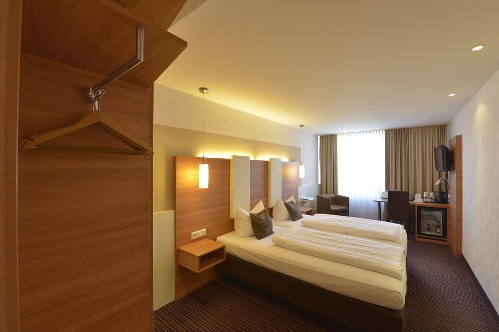Cristal Hotel 4*