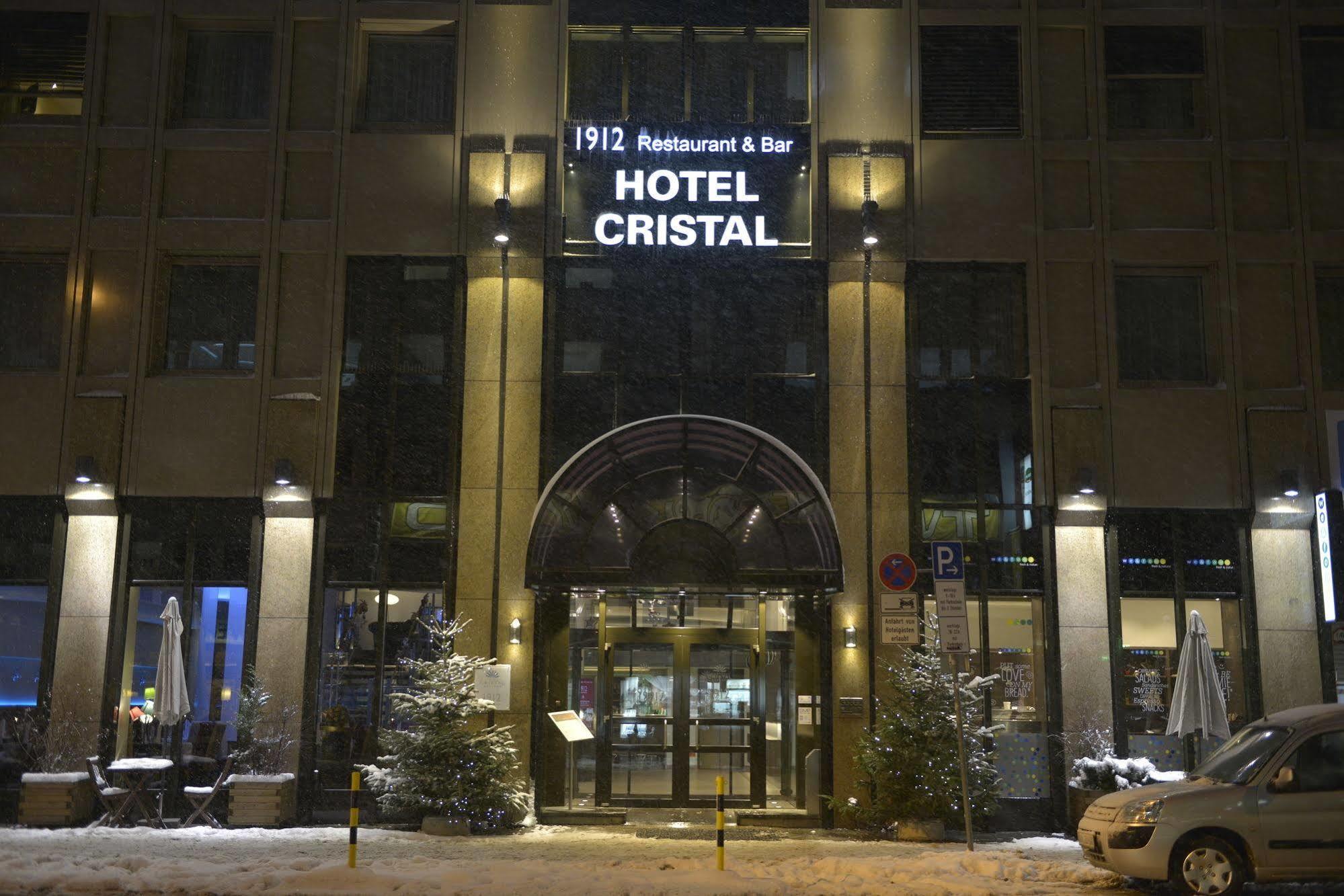 Cristal Hotel 4*