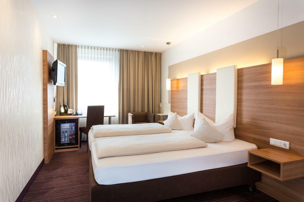 Cristal Hotel München